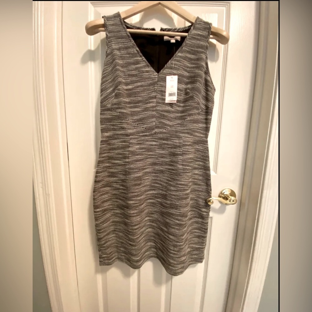 Banana Republic Sleeveless Black White Tweed  V-Neck Dress, Size 12 NWT